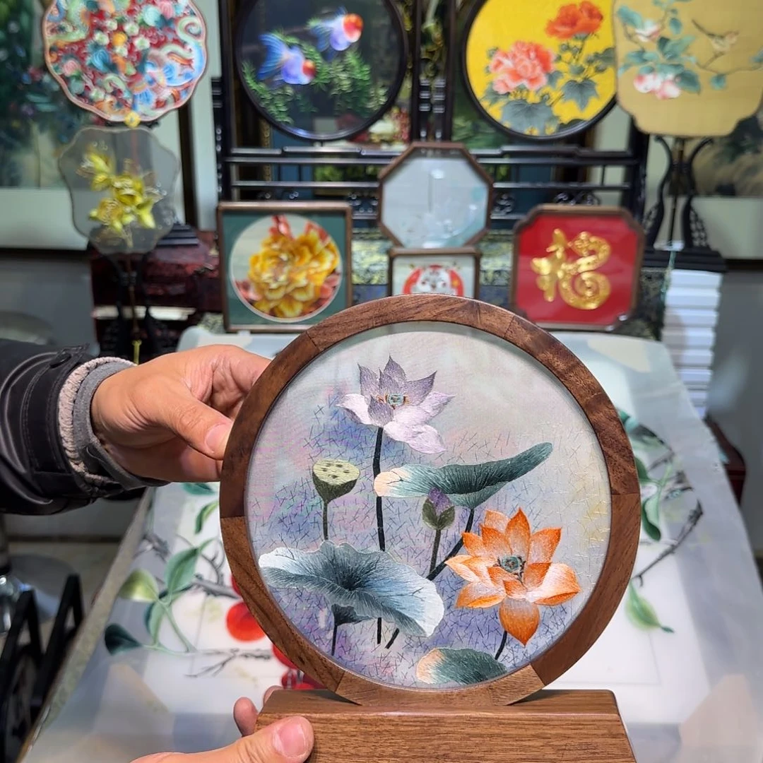 刺绣刺绣工艺精湛