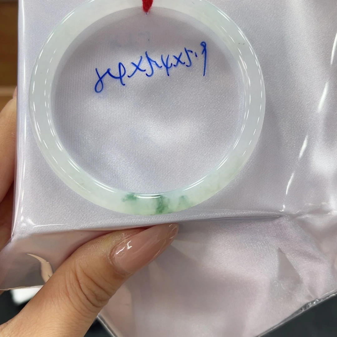 未镶嵌手镯翡翠翡翠
