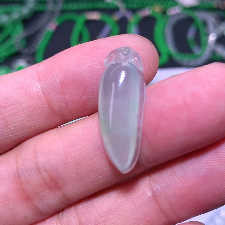 翡翠未镶嵌耳饰瓜