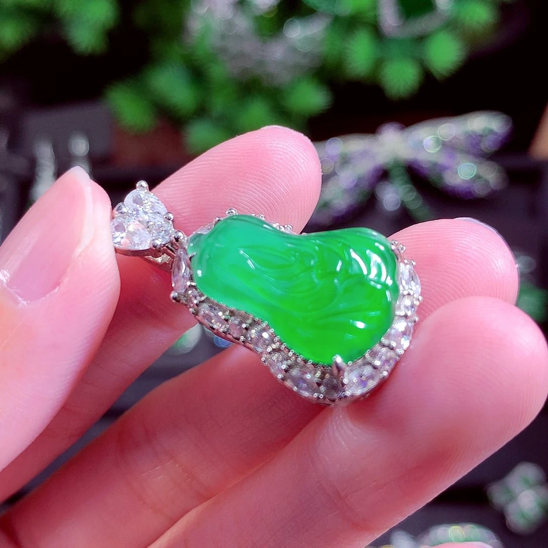 颈饰未镶嵌翡翠天然