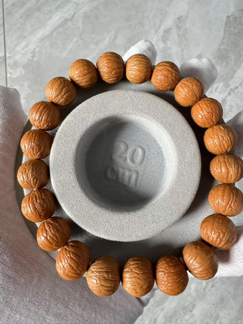 猴头核桃精品凤羽原皮原色专拍