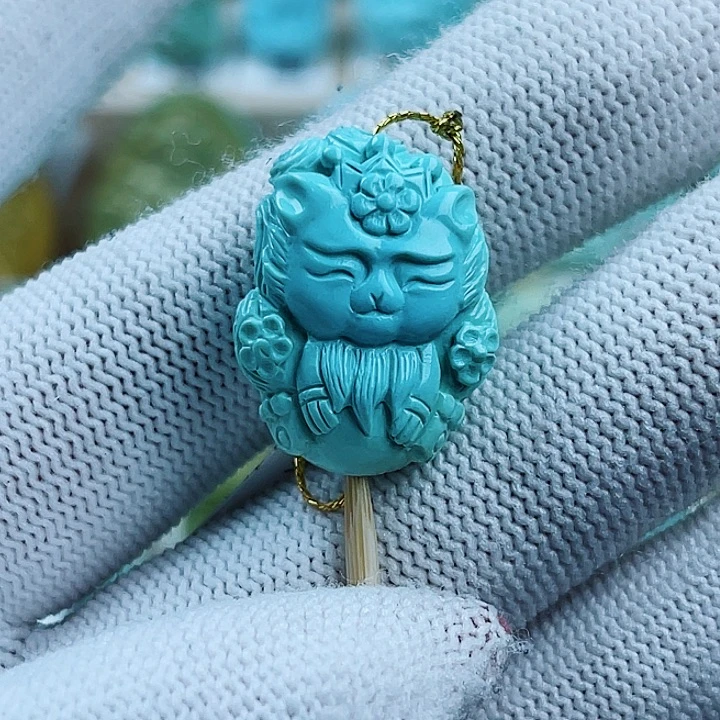 绿松石未镶嵌珠宝奇石