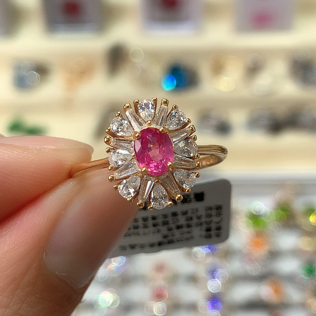 银S925镶嵌尖晶石戒指