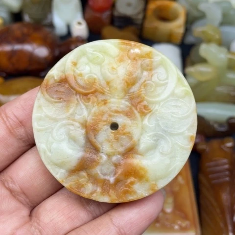 未镶嵌蛇纹石玉颈饰114