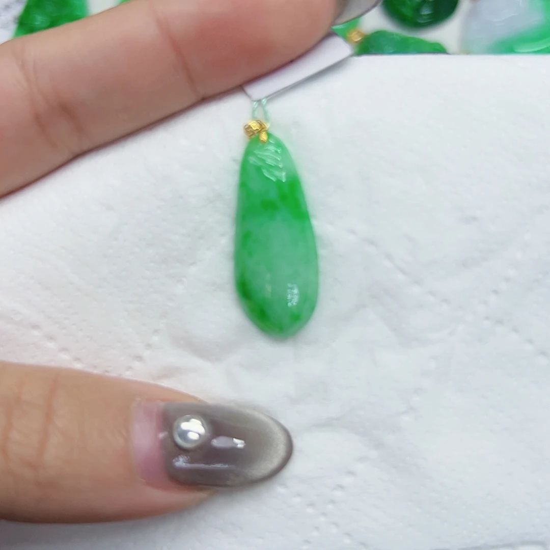 翡翠颈饰18K金镶嵌天然Ａ货翡翠