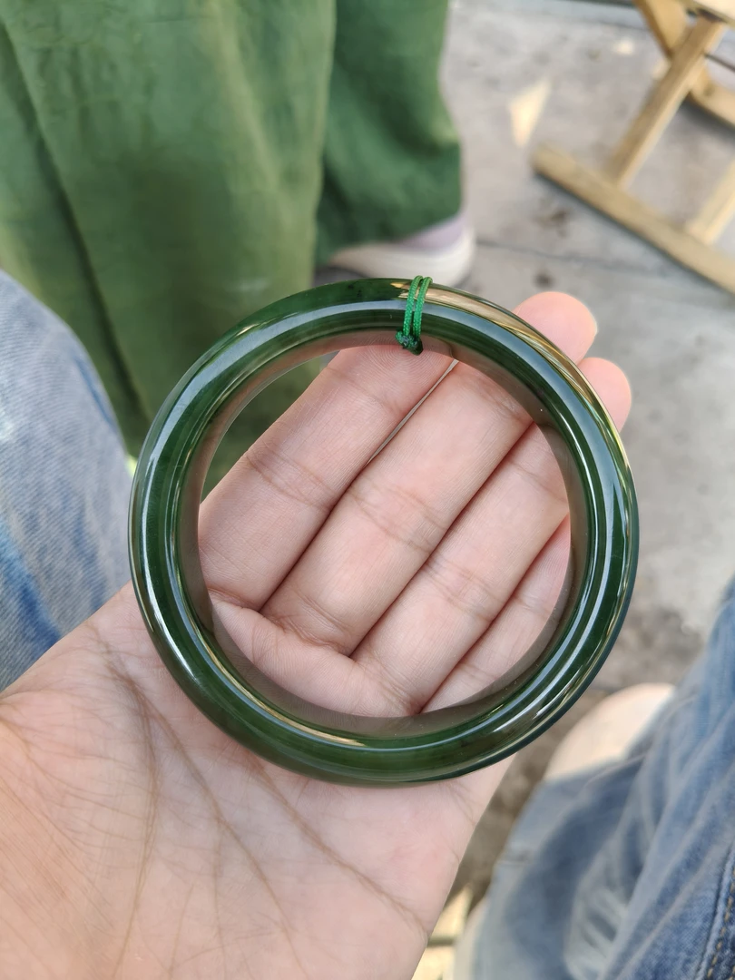 精品和田玉碧玉菠菜绿手镯 拍下备注圈口 55-64