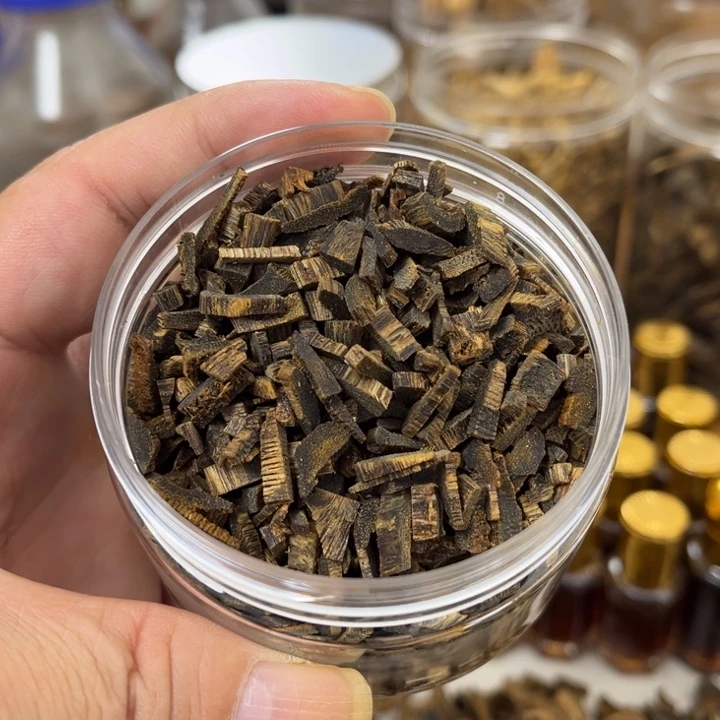 很***布绿奇楠绿奇楠沉香薰香料25克沉水加送3克切片