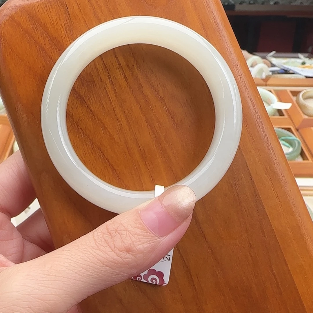 和田玉未镶嵌手镯55～56精品福利