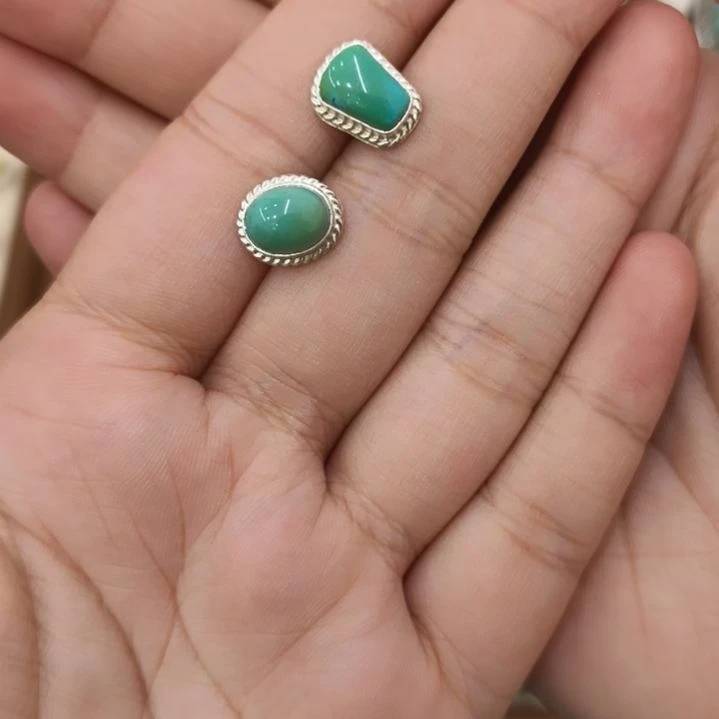 未镶嵌绿松石耳饰