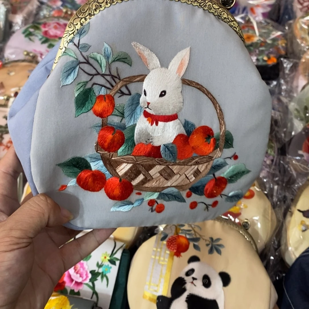 明***月刺绣苏州手工刺绣