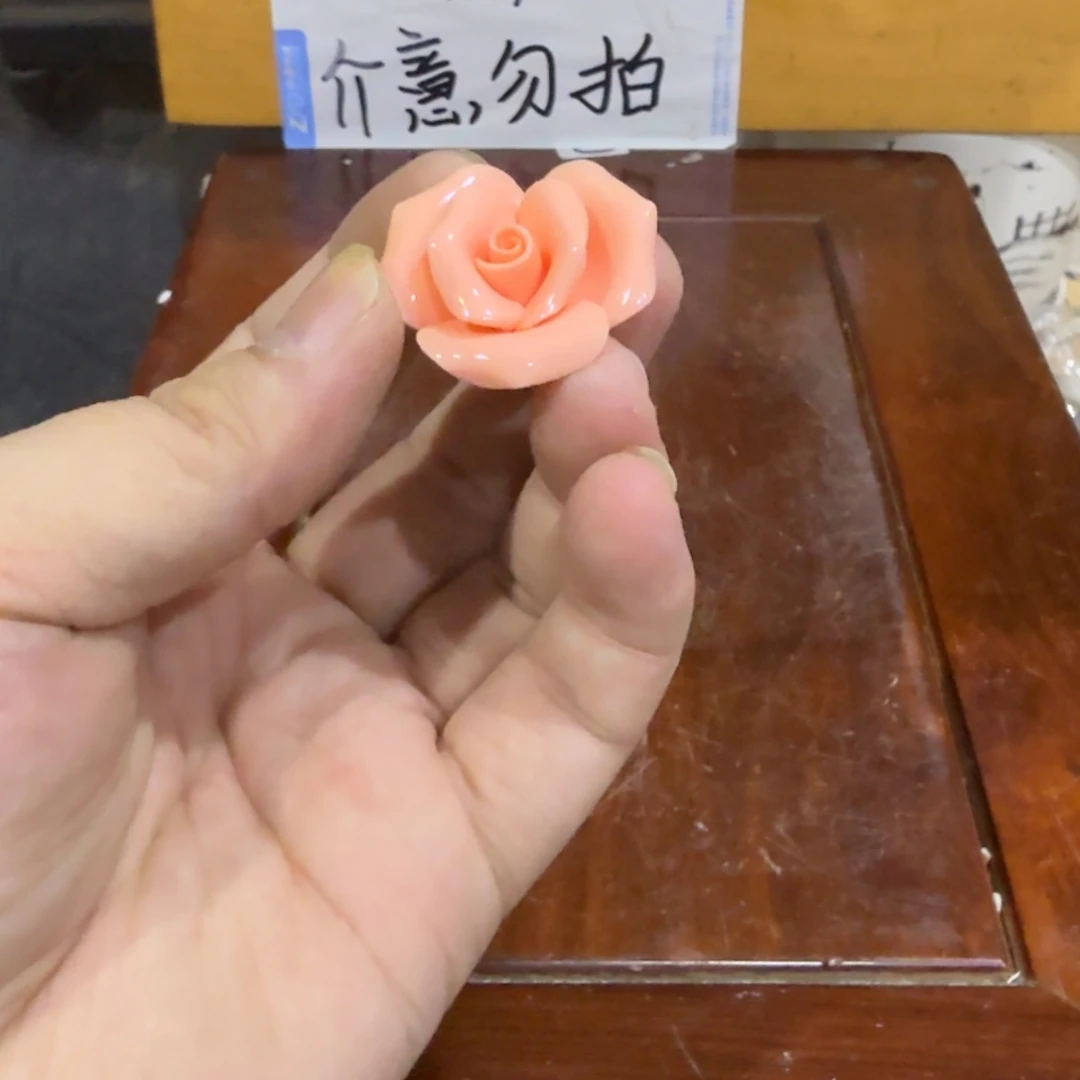 微瑕疵介意勿拍陶瓷器皿S046