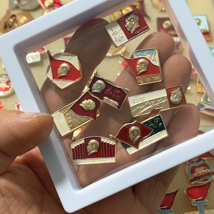 W***M其他普通金属普通纪念章一套8个