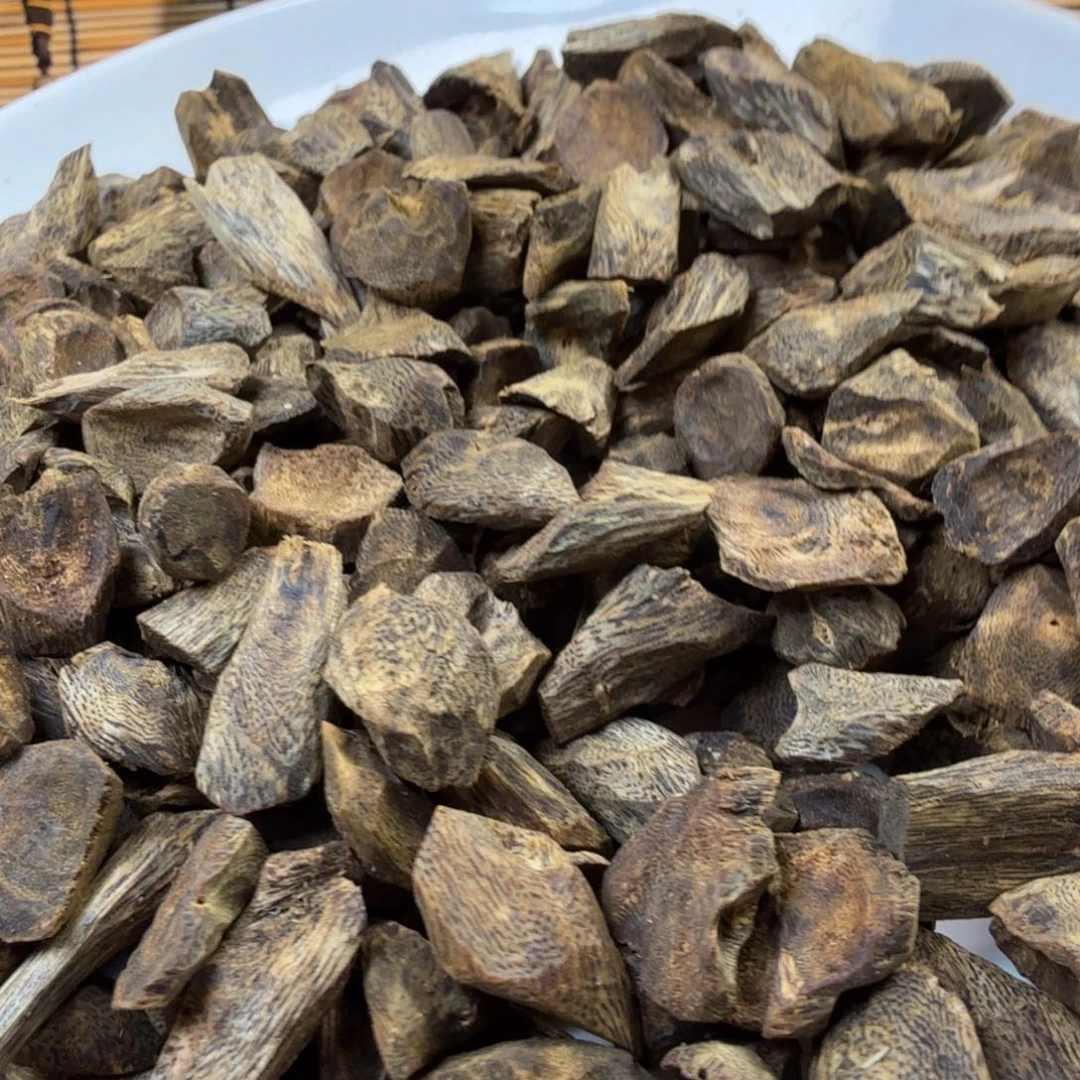 沉香碎屑沉香沉香树钉50g