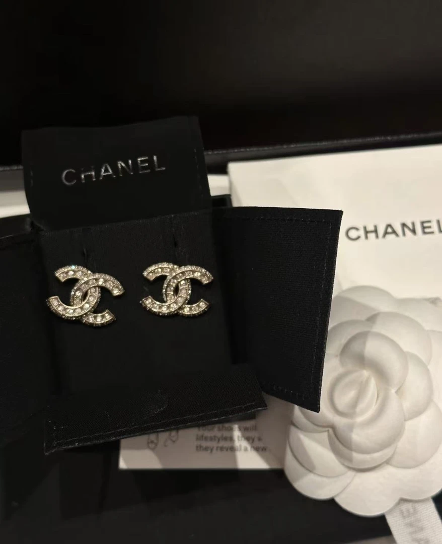 95新 Chanel/香奈儿 淡金色经典双C满钻耳钉 17663743