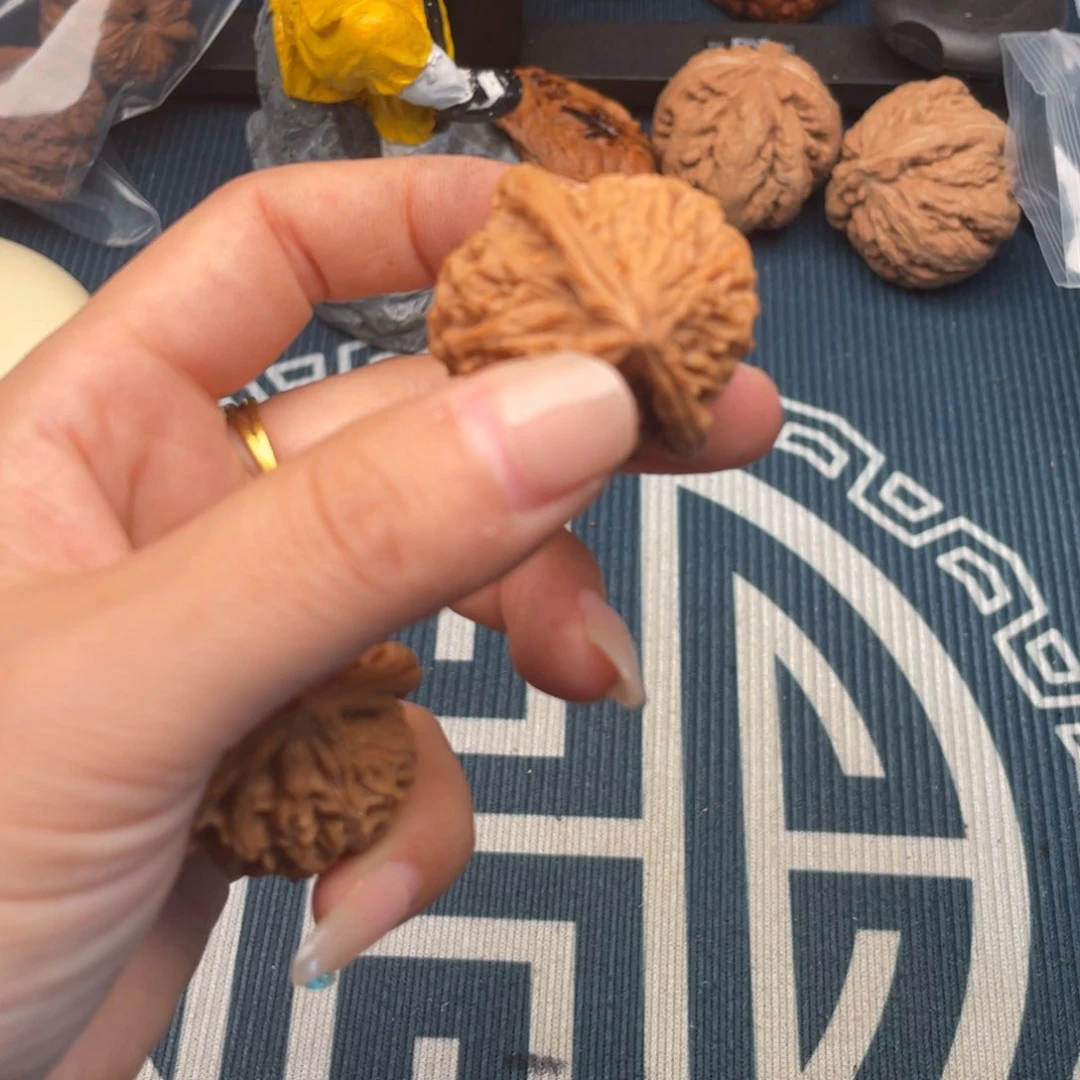 把件文玩核桃乔*三棱