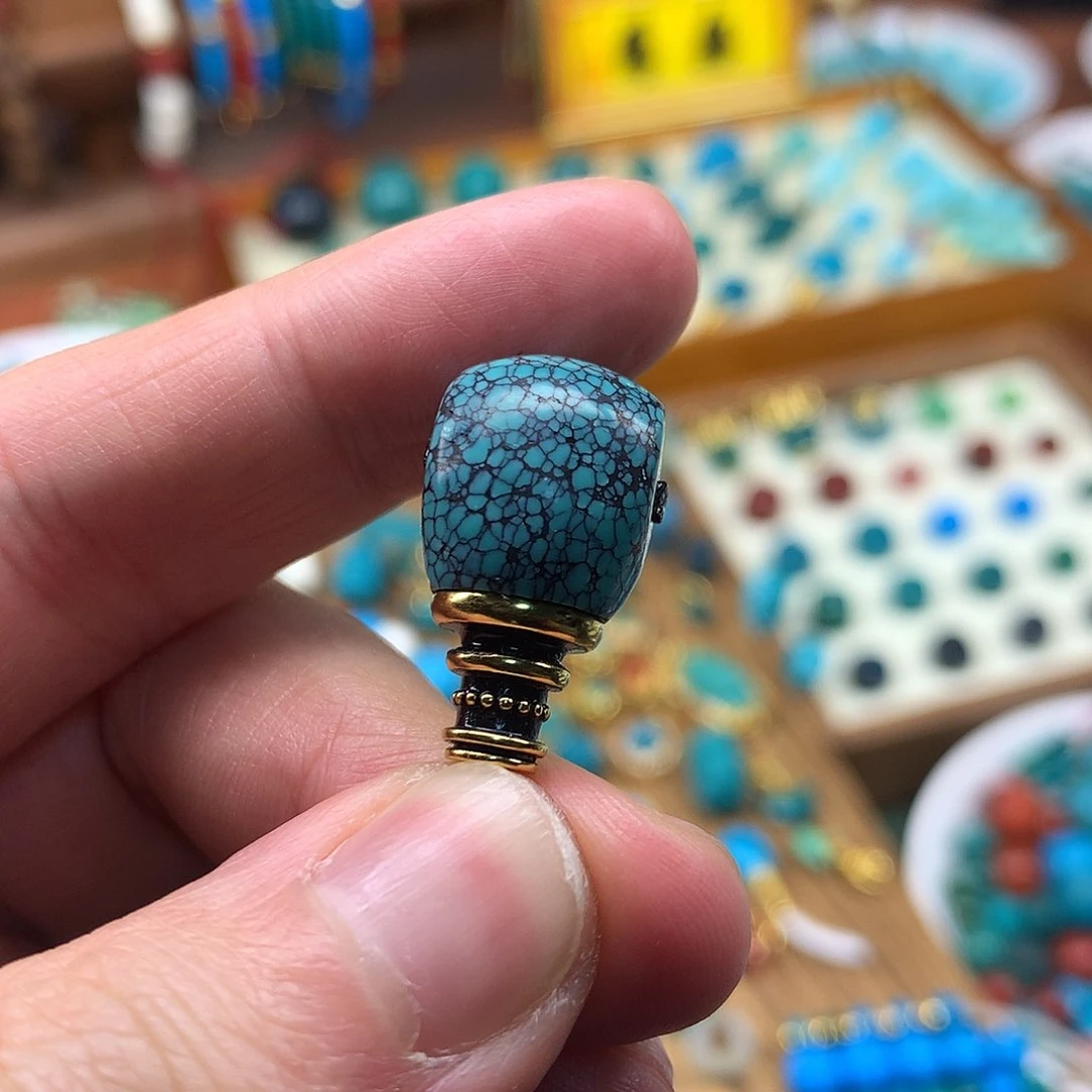 18K金镶嵌绿松石珠宝奇石对孔12mm
