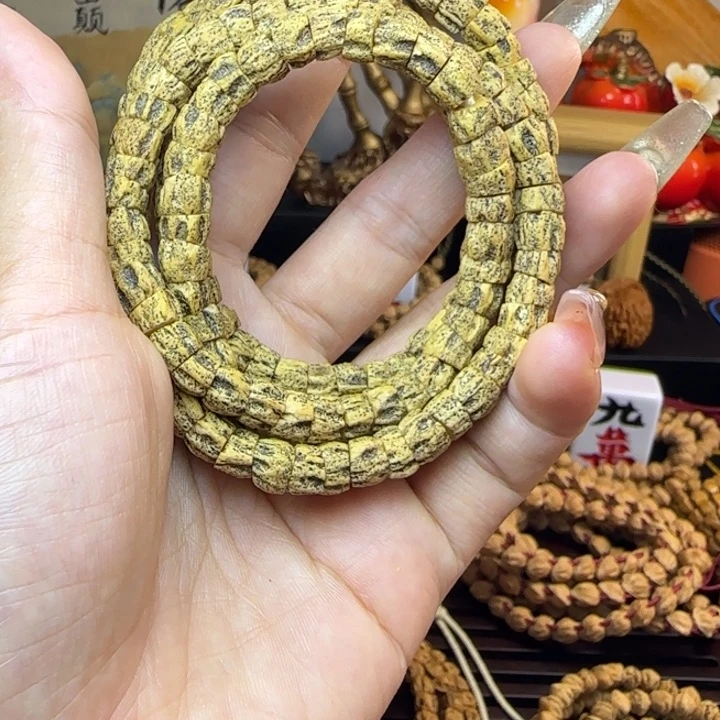 非洲檀香无事牌阿*、