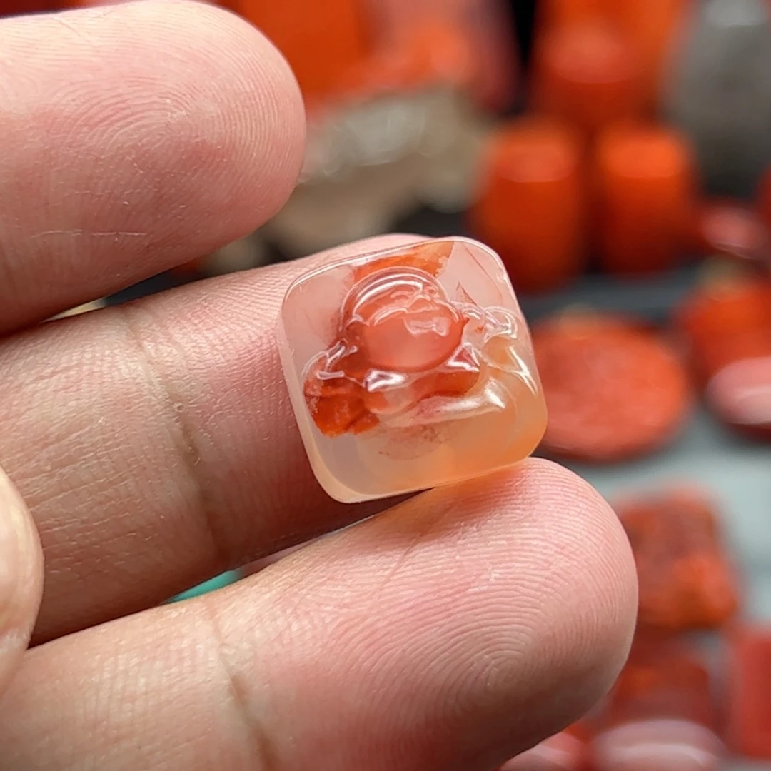 南红玛瑙配饰未镶嵌