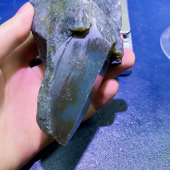 未镶嵌和田玉（糖玉）珠宝半成品