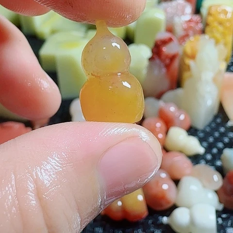 布***筝青田石真真正正章章