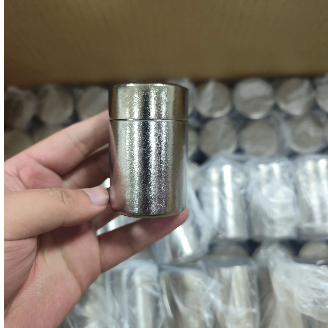 85ml纯钛茶叶罐密封罐小号散茶储存高档户外随身便携茶叶储存罐