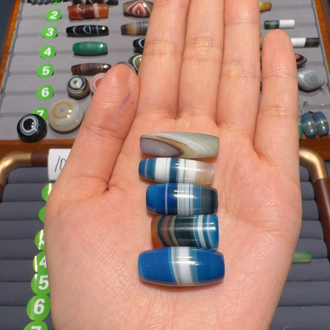 随****玛瑙/玉髓未镶嵌珠宝半成品