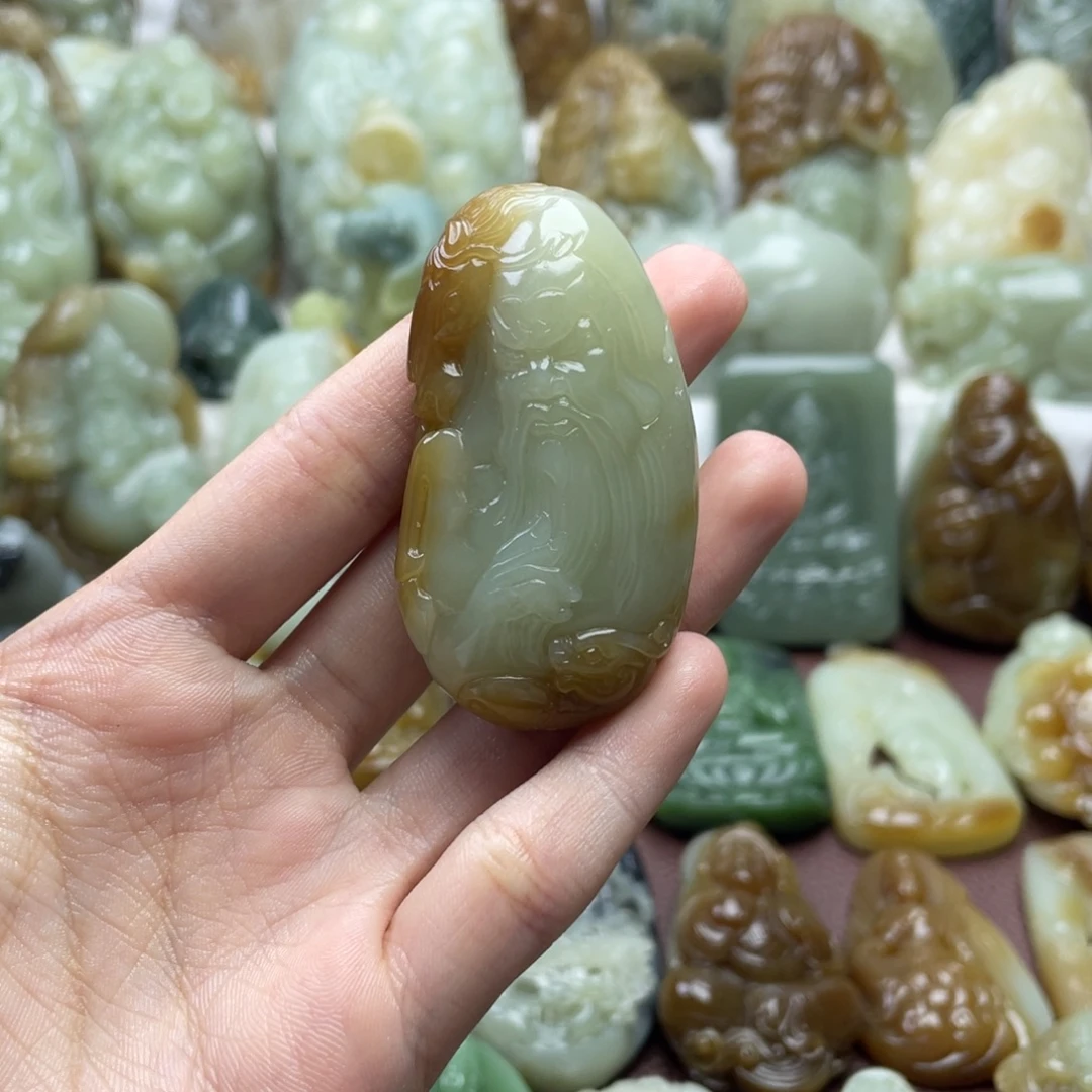 颈饰未镶嵌和田玉