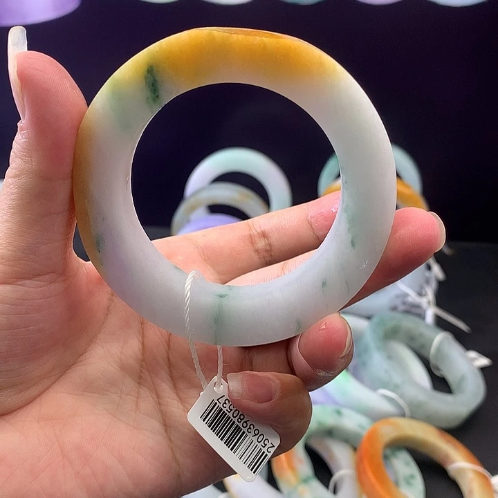 定制翡翠圆条未镶嵌