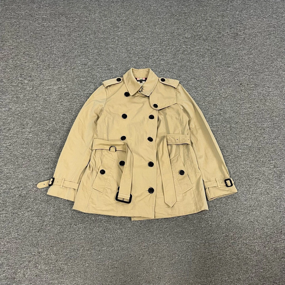 99新 AMIPARIS Burberry卡其色 风衣uk10