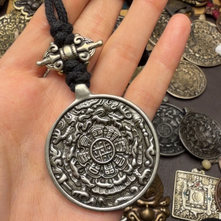 藏传文玩九宫如图