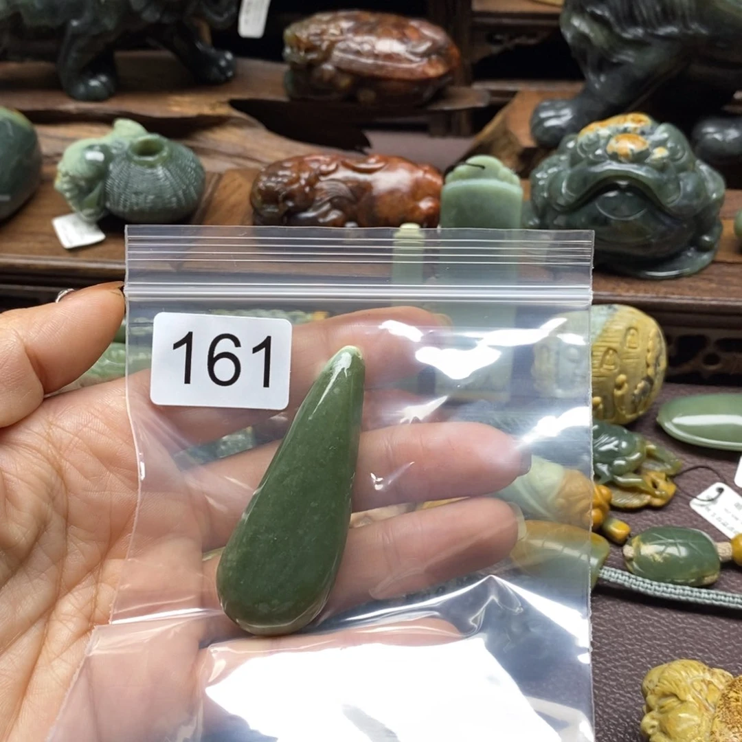 未镶嵌岫岩河磨玉（透闪石质玉）把件胖****子