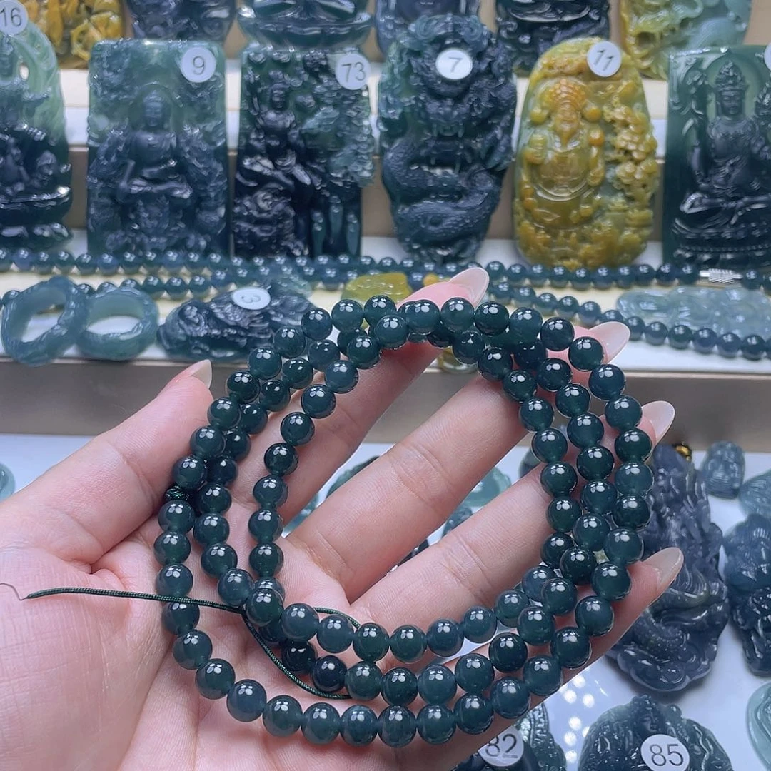 翡翠未镶嵌颈饰翡翠未镶嵌