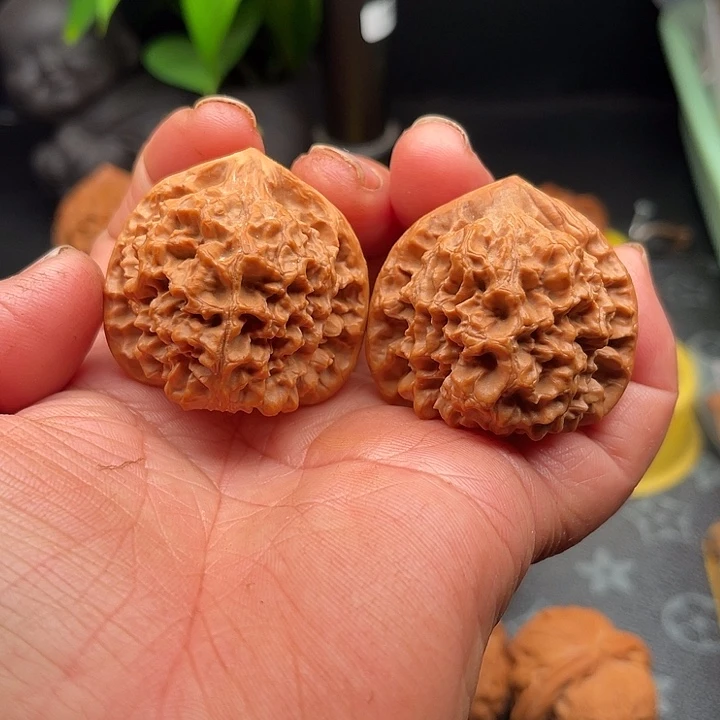 桃核把件小管帽边40肚40