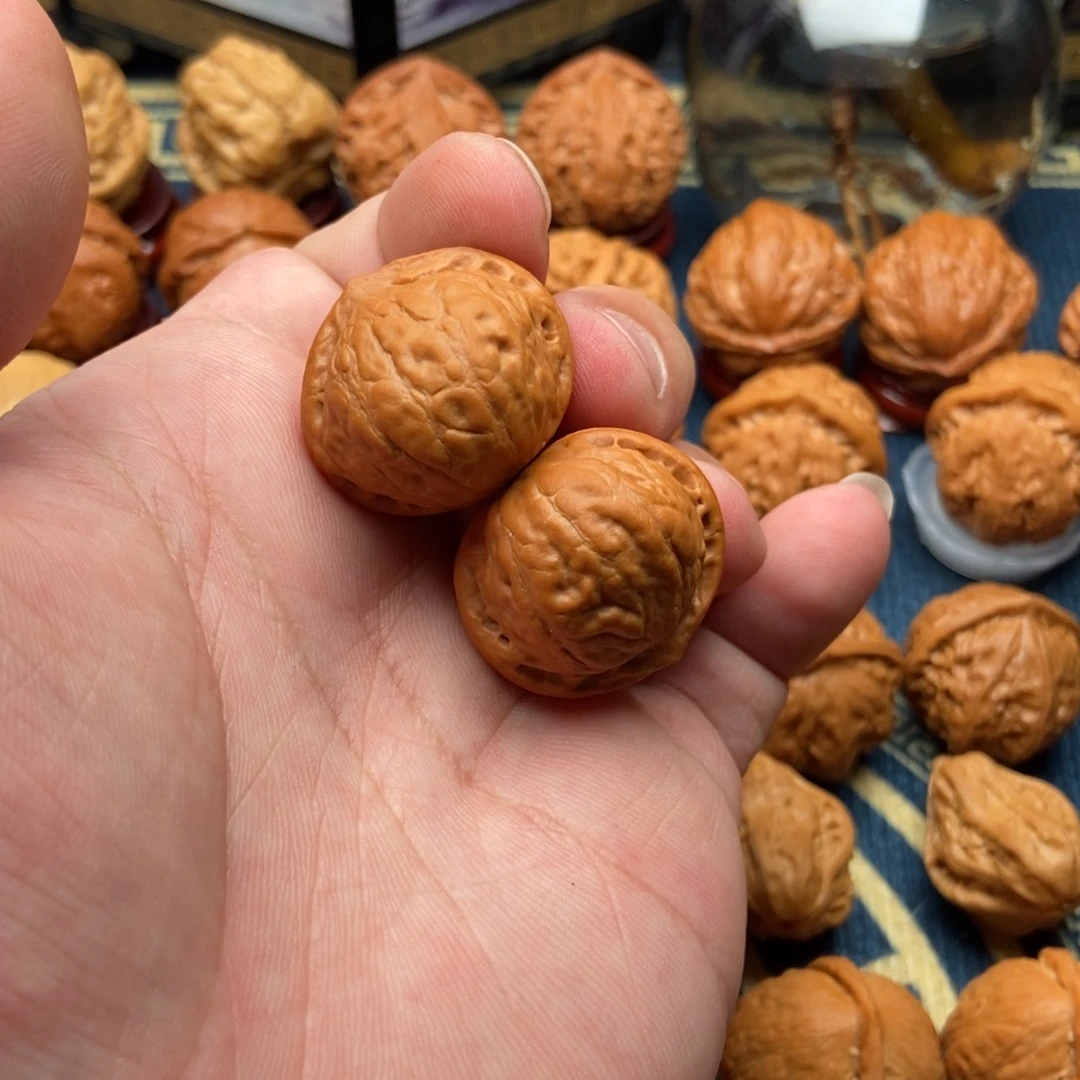 文玩核桃把件丹****龙瓷娃娃