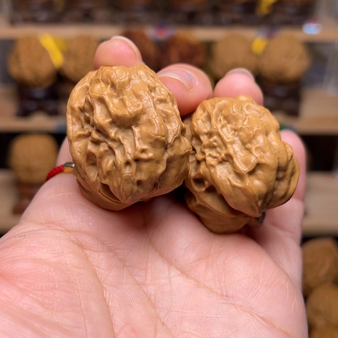 文玩核桃把件42w麒麟疙瘩包38尺