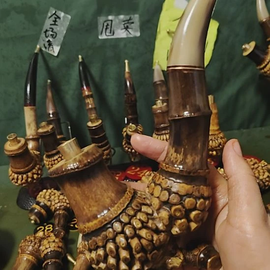 北***雪贵州特色竹根烟斗工艺品手把件还是