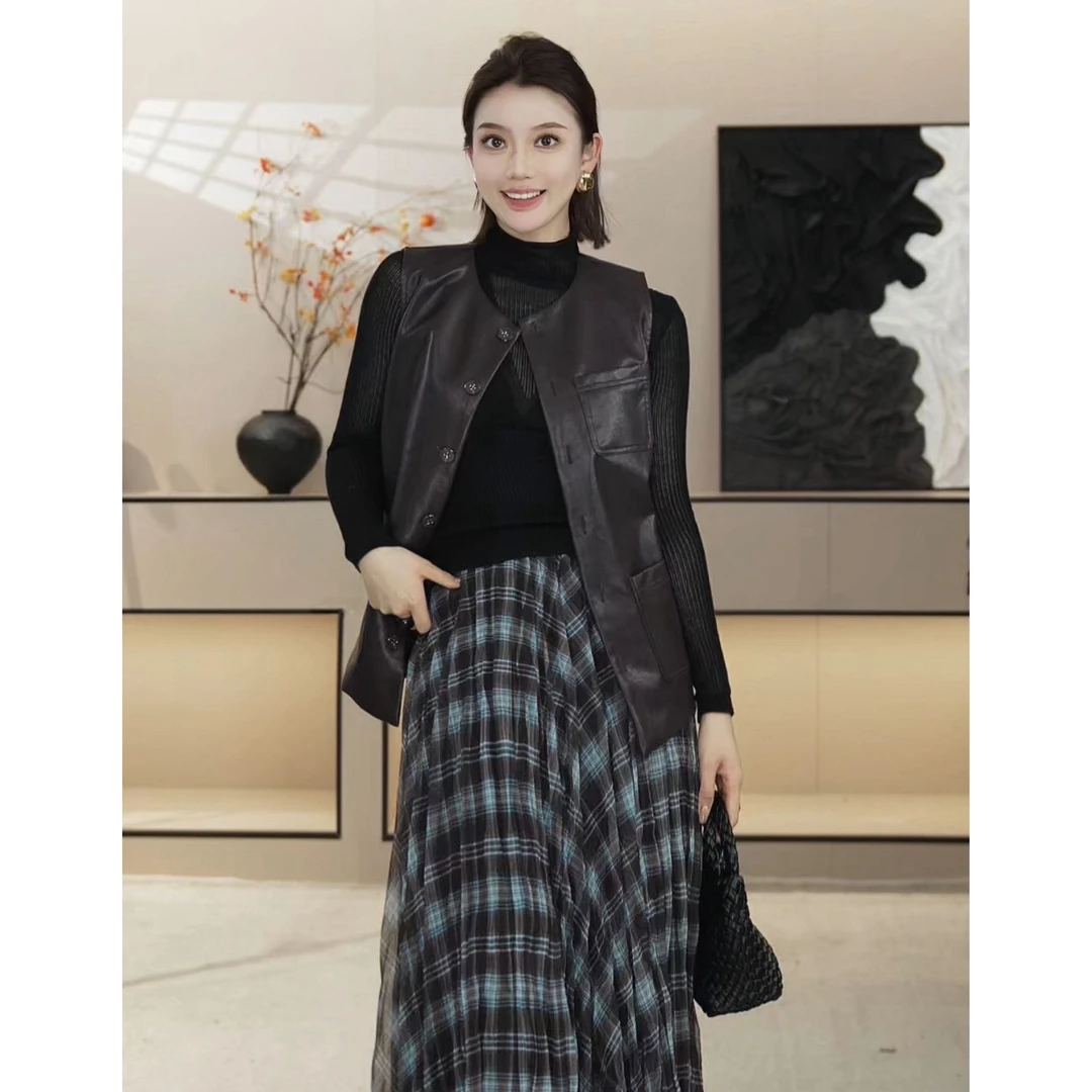 「京京」2025 新款复古工装风收腰系带多口袋无袖皮马甲HBZW800090