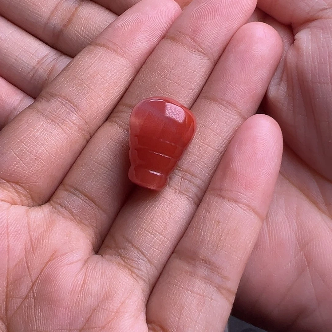 王***拾南红玛瑙未镶嵌珠宝奇石