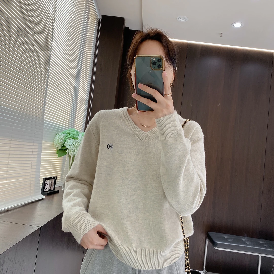 IMFLY金小金自制 针织衫DYW8365冬季新款V领软糯百搭套头毛衣女士