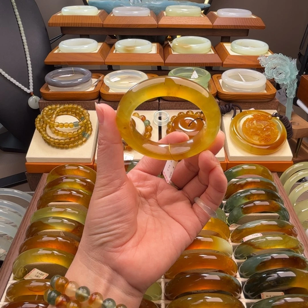 蛇纹石玉未镶嵌手镯54