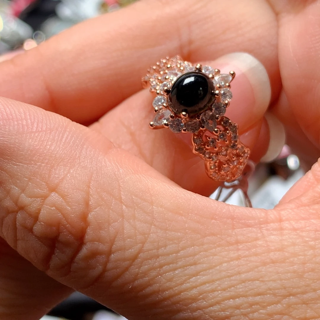 翡翠戒指银S925镶嵌天然翡翠戒指