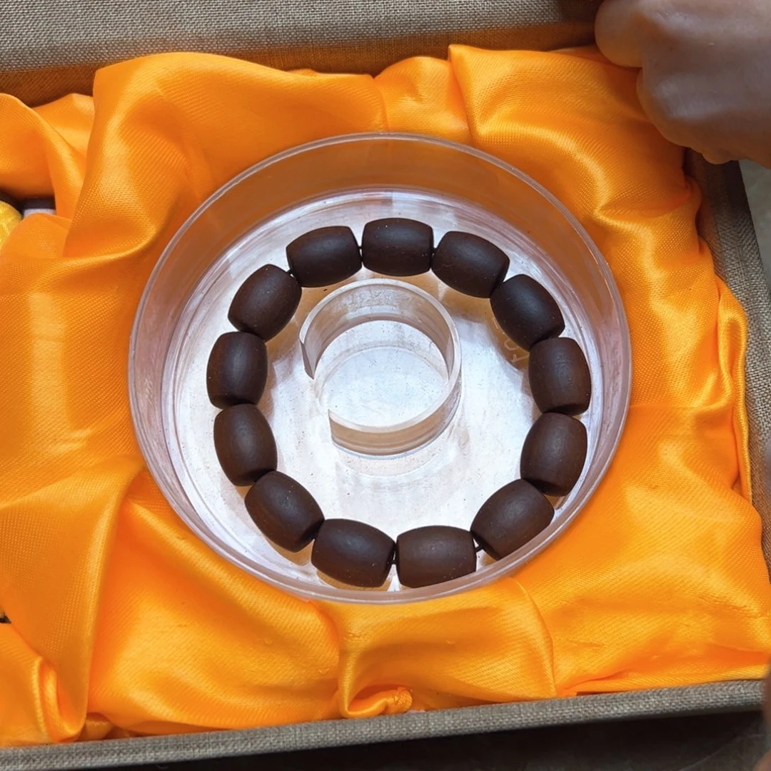 大叶紫檀（黑酸枝木类）