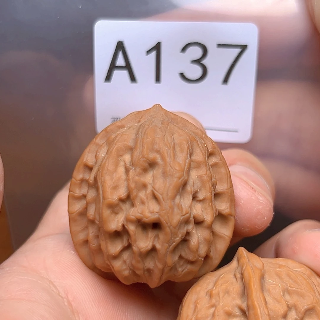 文玩核桃吊坠35鸡心