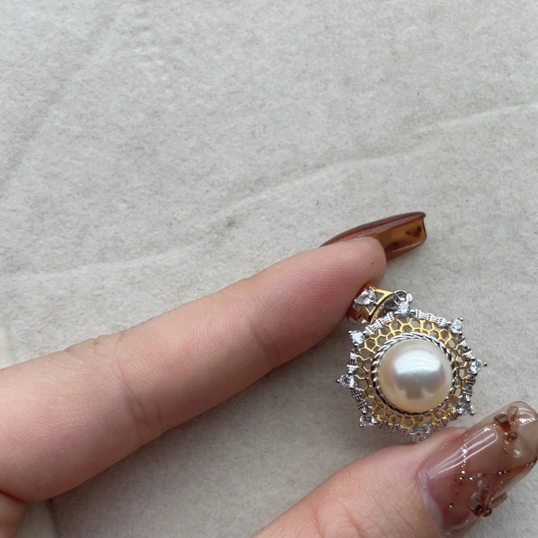 颈饰银S925镶嵌海水珍珠A46