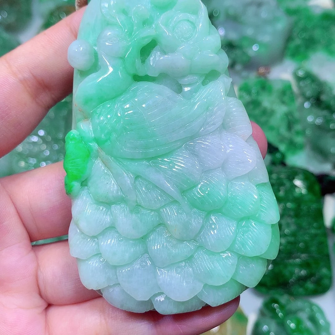 吊坠(不含链)未镶嵌翡翠