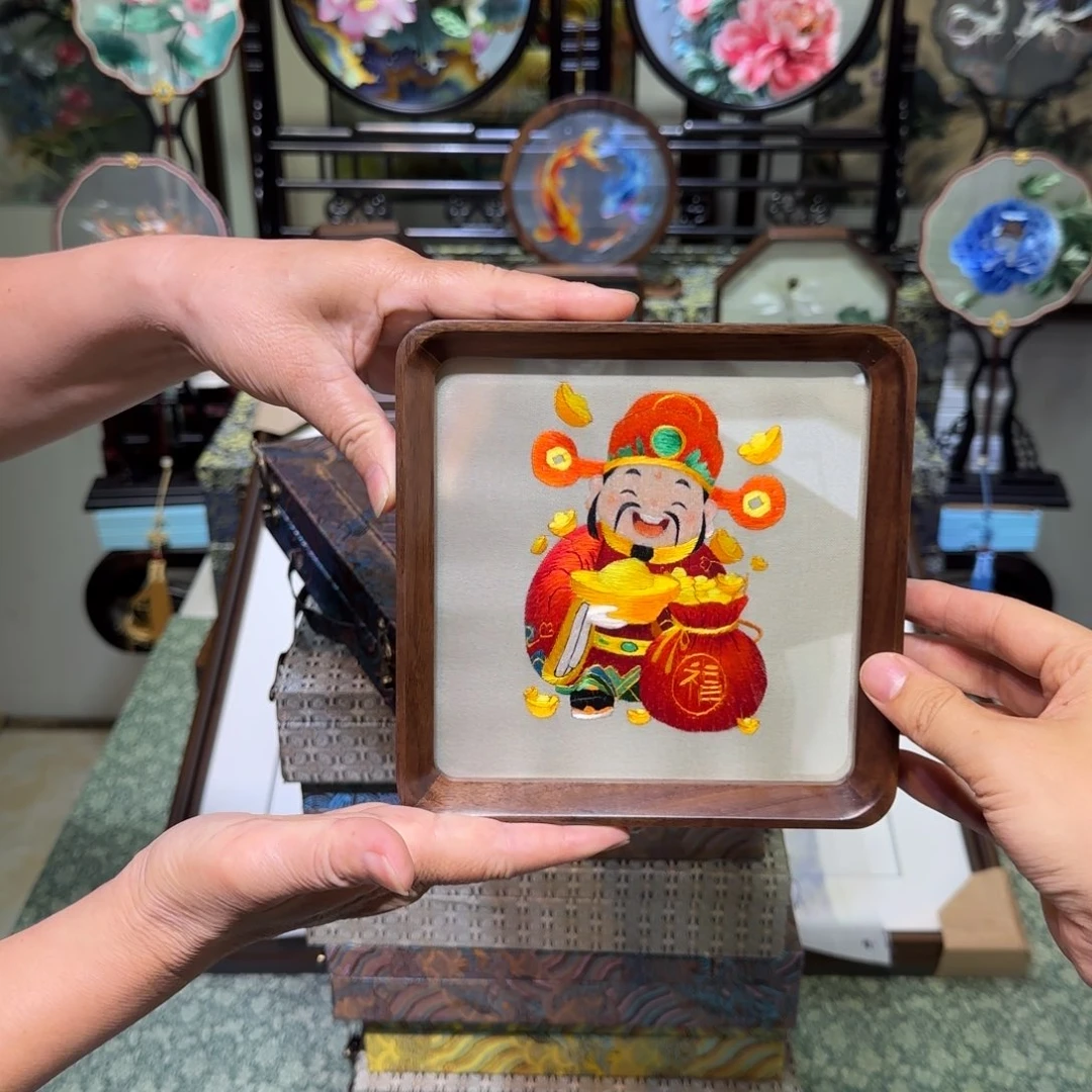 刺绣刺绣工艺精湛独特设计新颖时尚