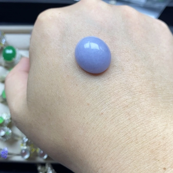 燕***燕翡翠未镶嵌戒指戒指