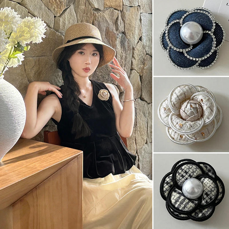 非金属布艺胸针 小香风山茶花胸针复古胸花女法式花朵高级感别针