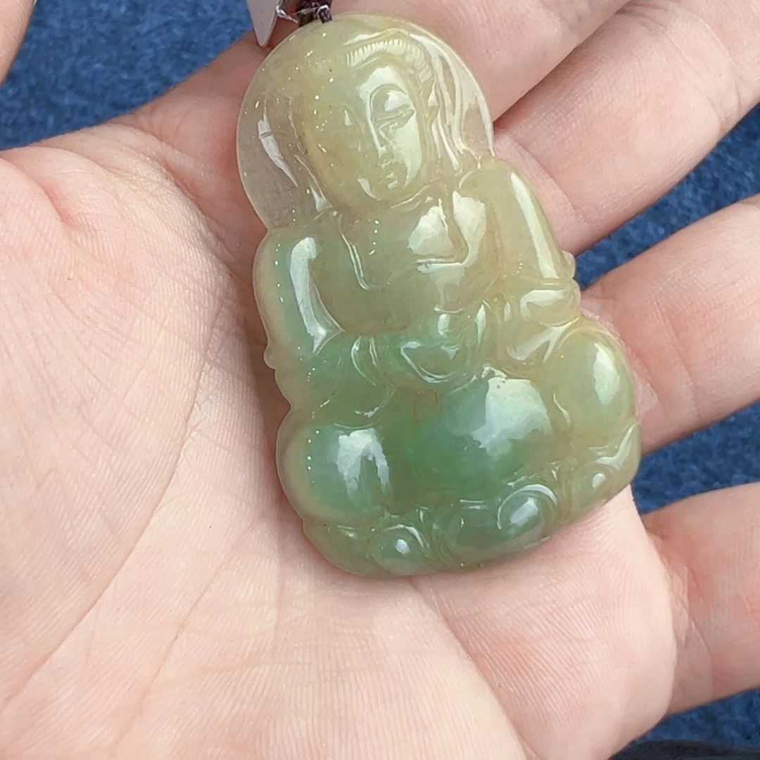 翡翠未镶嵌颈饰观音