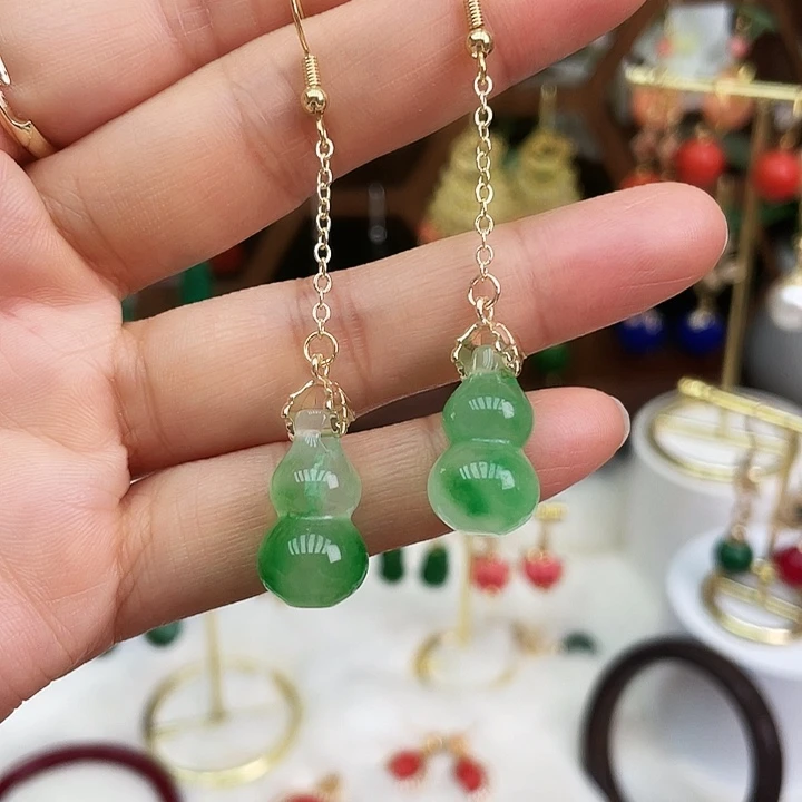 石英质玉耳钉合金